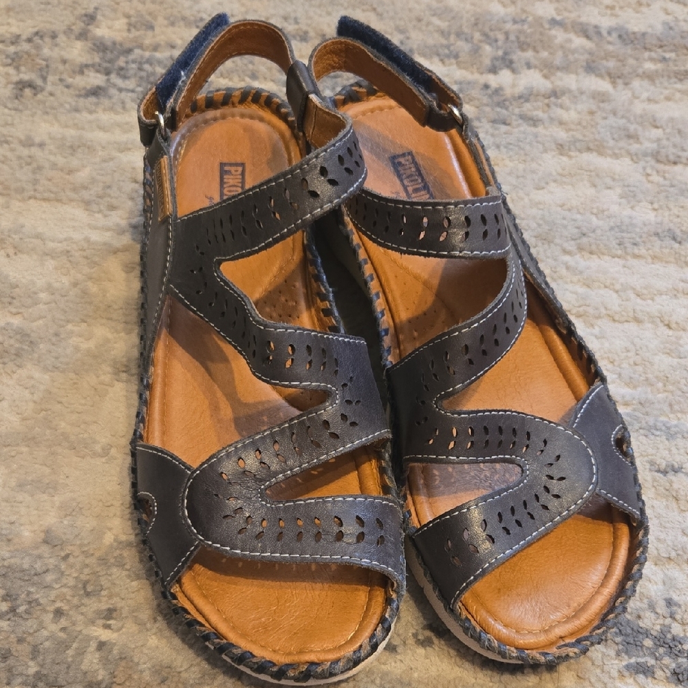Pikolinos Army Green  Leather Sandals with Perforated Design Worn 2x Size 8.5